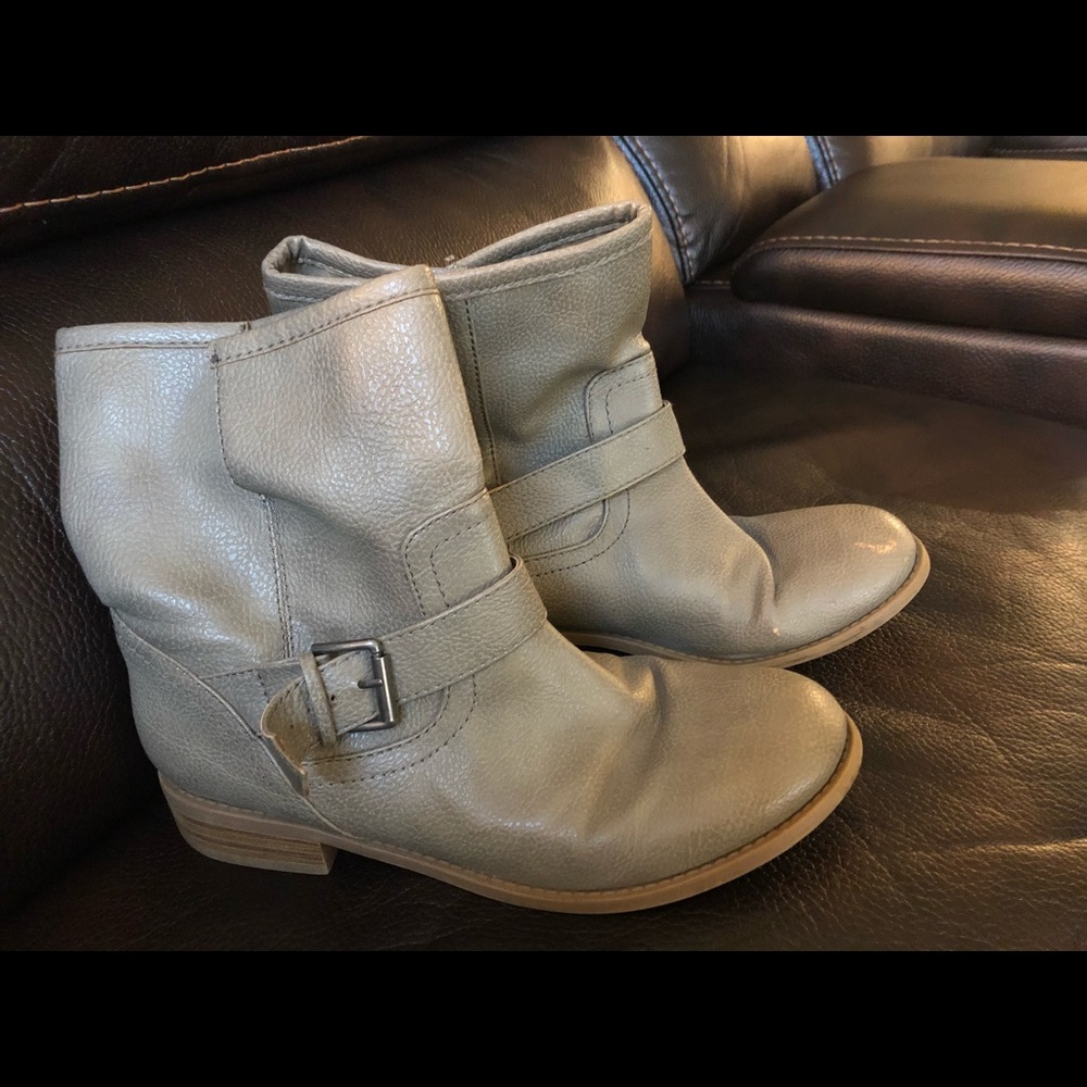 Women’s boots